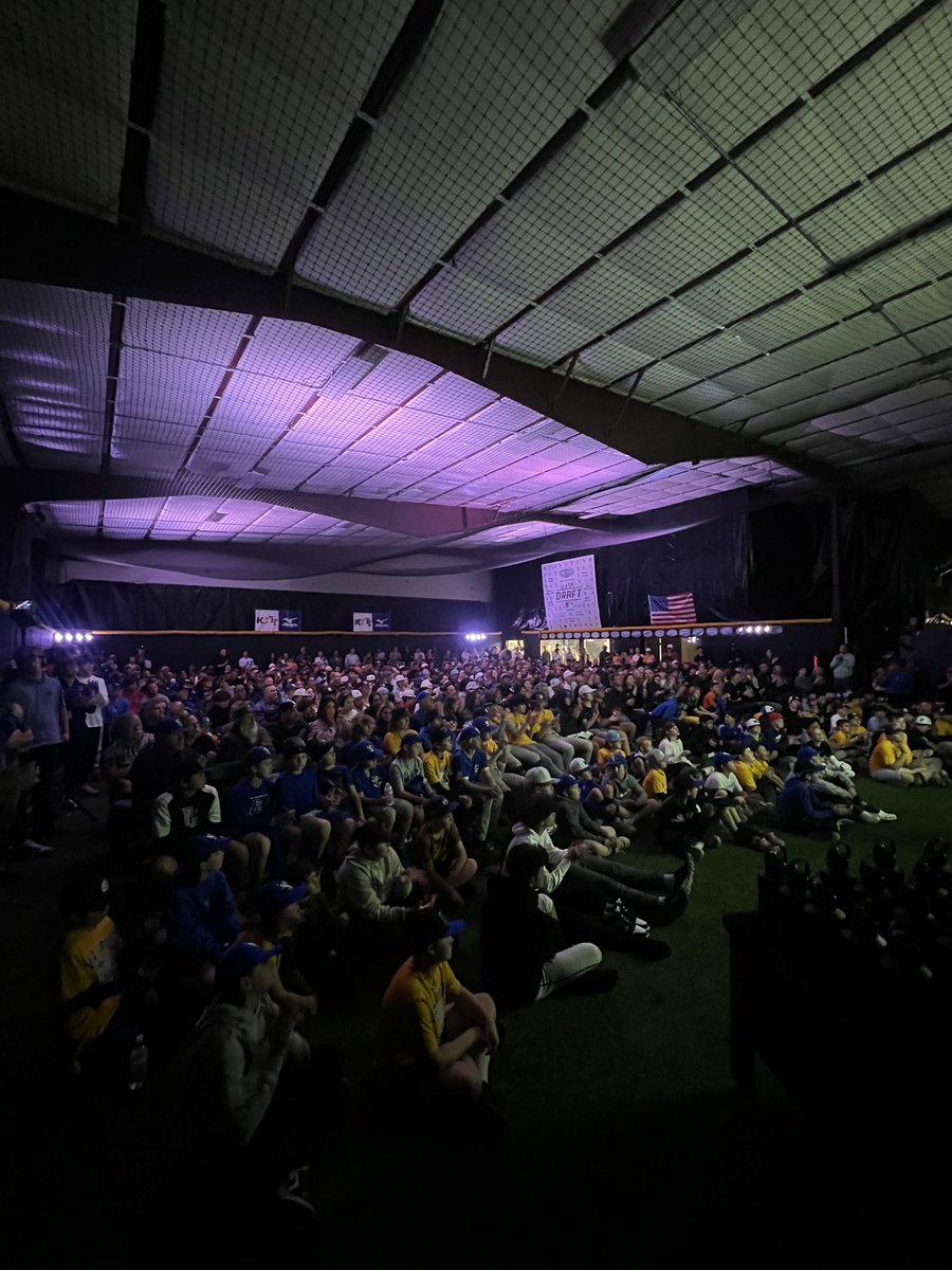 The Roos tweet media