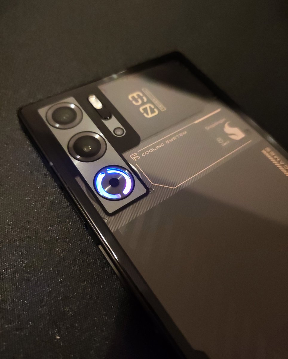 JannisDieckhoff's tweet photo. Nubia RedMagic 9 Pro Testing....
#Android #android14 #Snapdragon8gen3  #benchmark #redmagic9pro #raytracing #120hz https://t.co/YThsdYVjmz