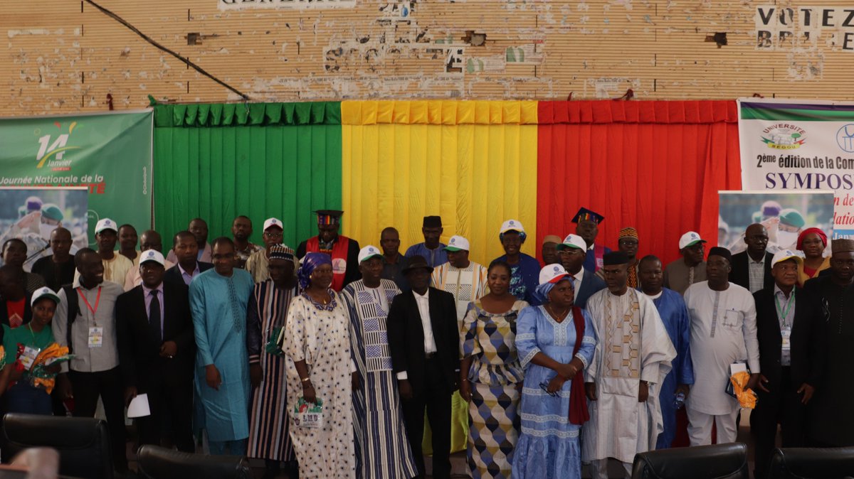 COMMEMORATION DE LA JOURNEE DE LA SOUVERAINETE RETROUVEE-Edition 2024
Un Symposium à la FSEG des Universitaires Debout sur les Remparts
Sur instruction du Président de la Transition, Son Excellence Assimi GOITA, la date du 14 janvier a été consacrée « JSR »
2025.
