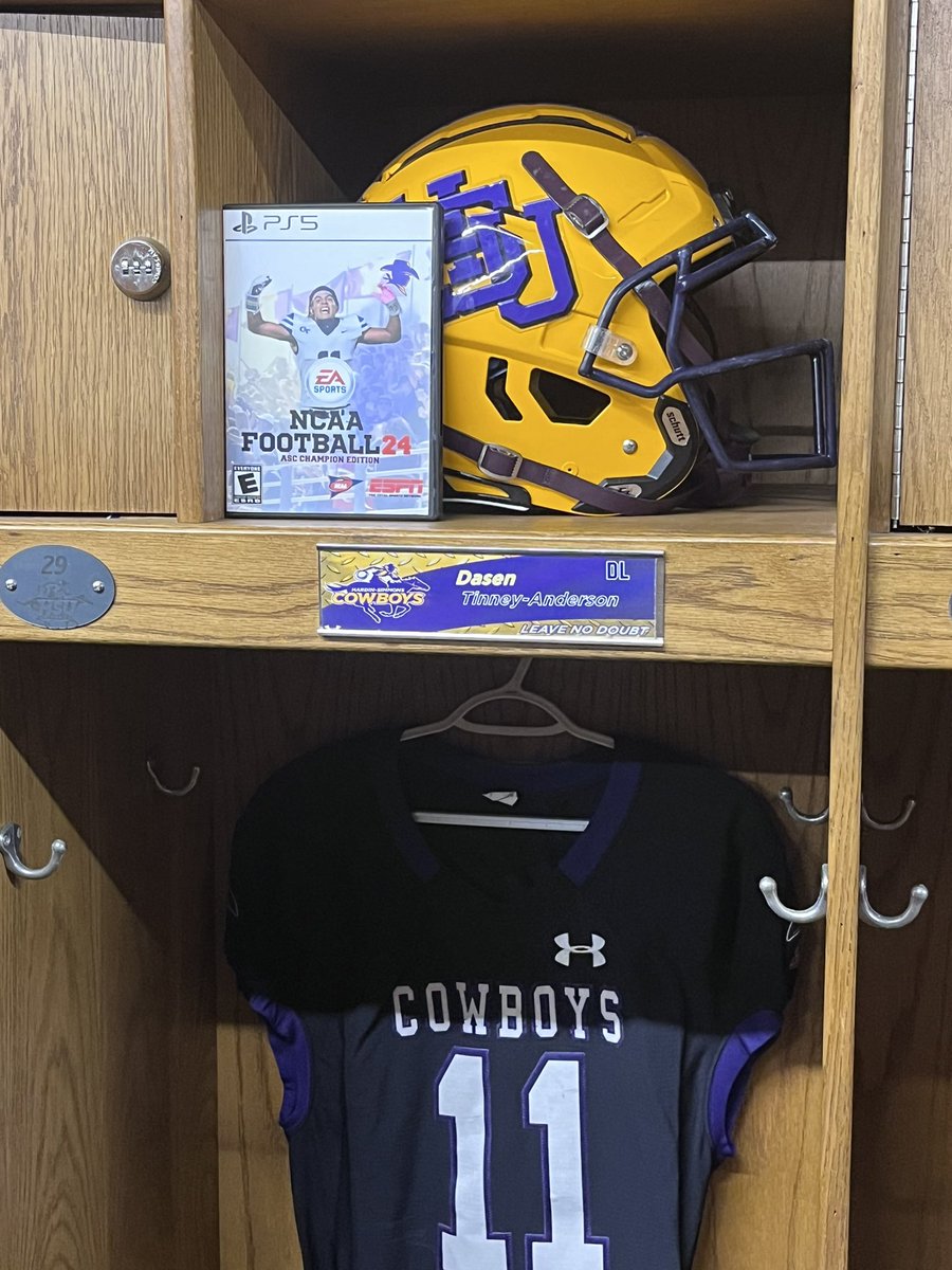 DasenAnderson's tweet photo. Thank you @HSUCowboys and special thank you to @BurlesonHSU for the amazing visit and an opportunity to become a cowboy! https://t.co/p4y3EFE9Gb