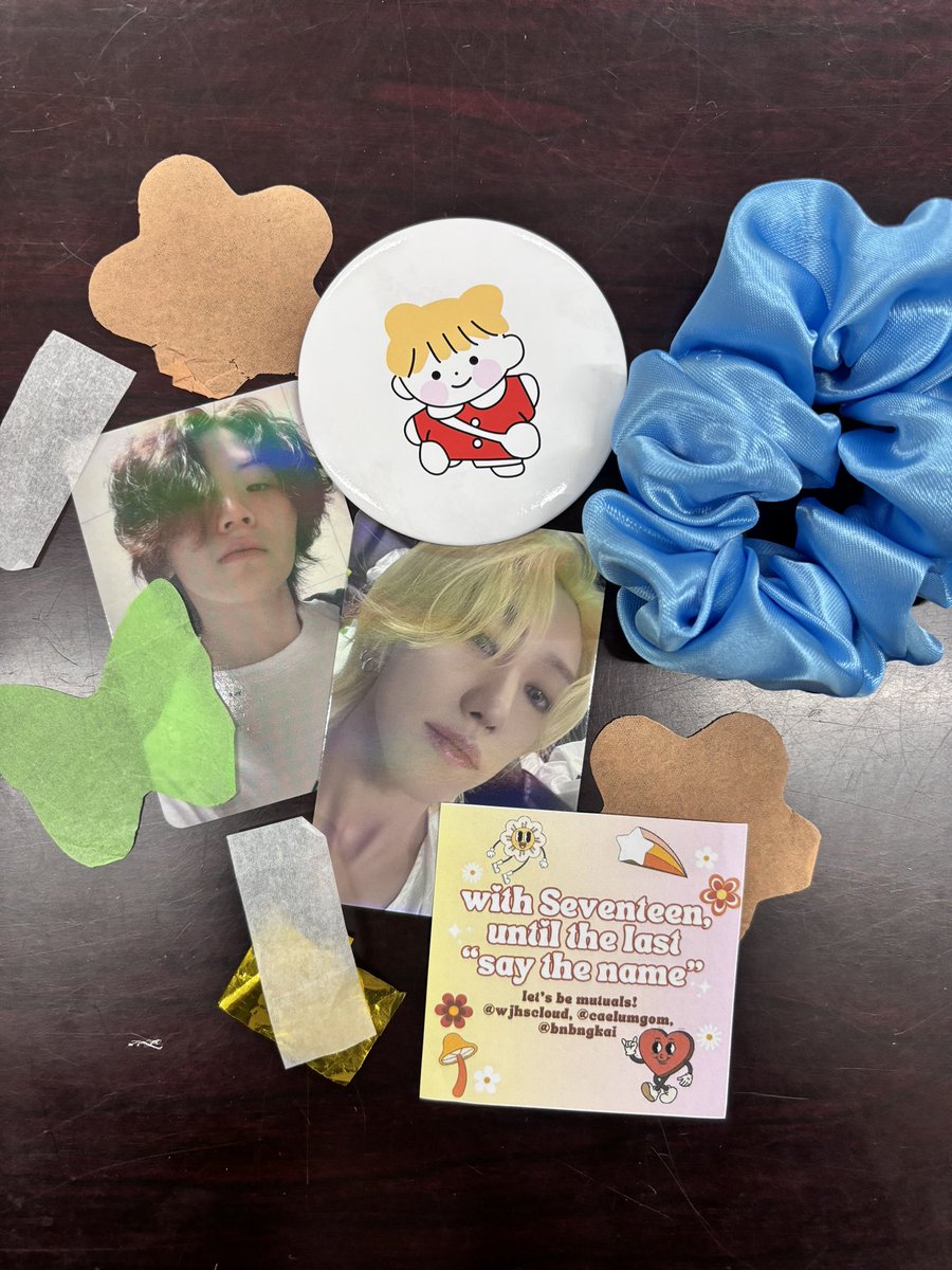 settyyyyy's tweet photo. Pahabol na freebies from Cherry n friends 🥹 thank you sa pagdayo sa libraryy @wjhscloud @jnghanihae more chika next time 🥰 

@CaelumGom @bnbngkai https://t.co/N7NFLUFmQY