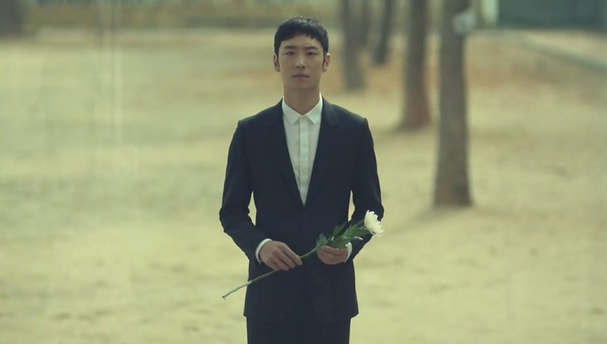 simpforjehoon's tweet photo. 8 years ago today, the first episode of signal was released. https://t.co/C0GsQr3kM8