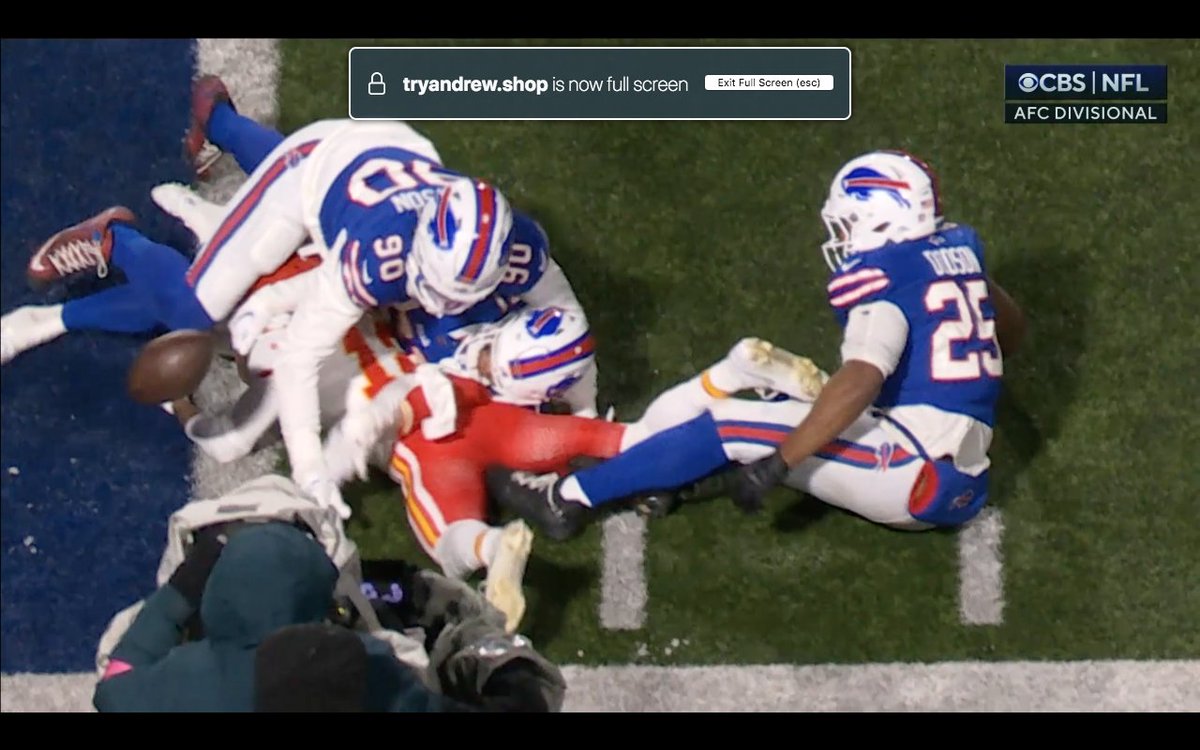 onedogclass's tweet image. touch back or what on recent play #chiefs #BuffaloBills  stills from the action... what do u think? #kansascitychiefs #bills #KCvsBUF #nfl
