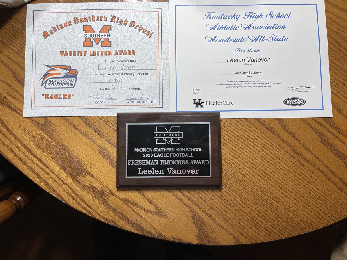 Blessed to have a successful freshman year! Sophomore season coming soon… 
<a href="/coachpayne64/">Mark Payne</a> <a href="/CoachHarpMS/">Cody Harp</a> <a href="/jared_deaton61/">Jared Deaton</a> @CoachWhiteMSHS <a href="/mshsfb_eagles/">MSHS Football</a>