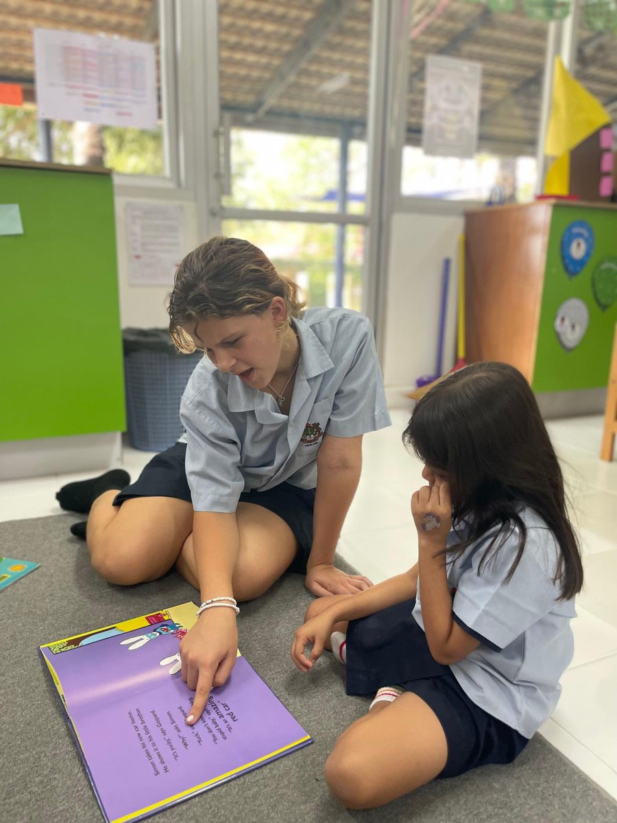 gisrayong's tweet photo. Garden International School students in Year 8 have been sharing their love of reading with the children in Year 1.They are working in Reading Buddy groups to improve their reading and understanding skills, with the help of our caring and patient students in the Secondary School. https://t.co/0xgkLfGhsY