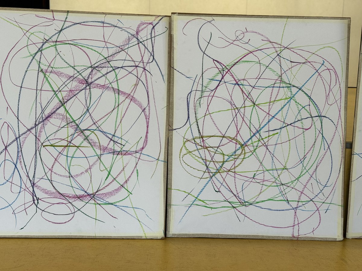 ArianneSerrat's tweet photo. Aquest cap de setmana mestres de @EscolaSolc ens hem format al Green Training dels Segni Mossi. Una experimentació grafico-corporal. Consciència corporal, moviment, traç, emoció, mirada, equip , … aspectes que hem experimentat en un espai ben dissenyat #SomSolc https://t.co/xGwNDYa1BC