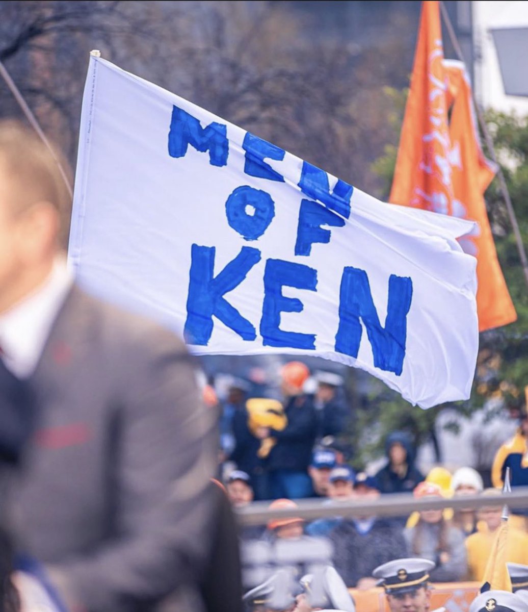 tylermanoa's tweet photo. Excited to see this flag make a return!
#MenOfKen https://t.co/f4k2Hx2xm8