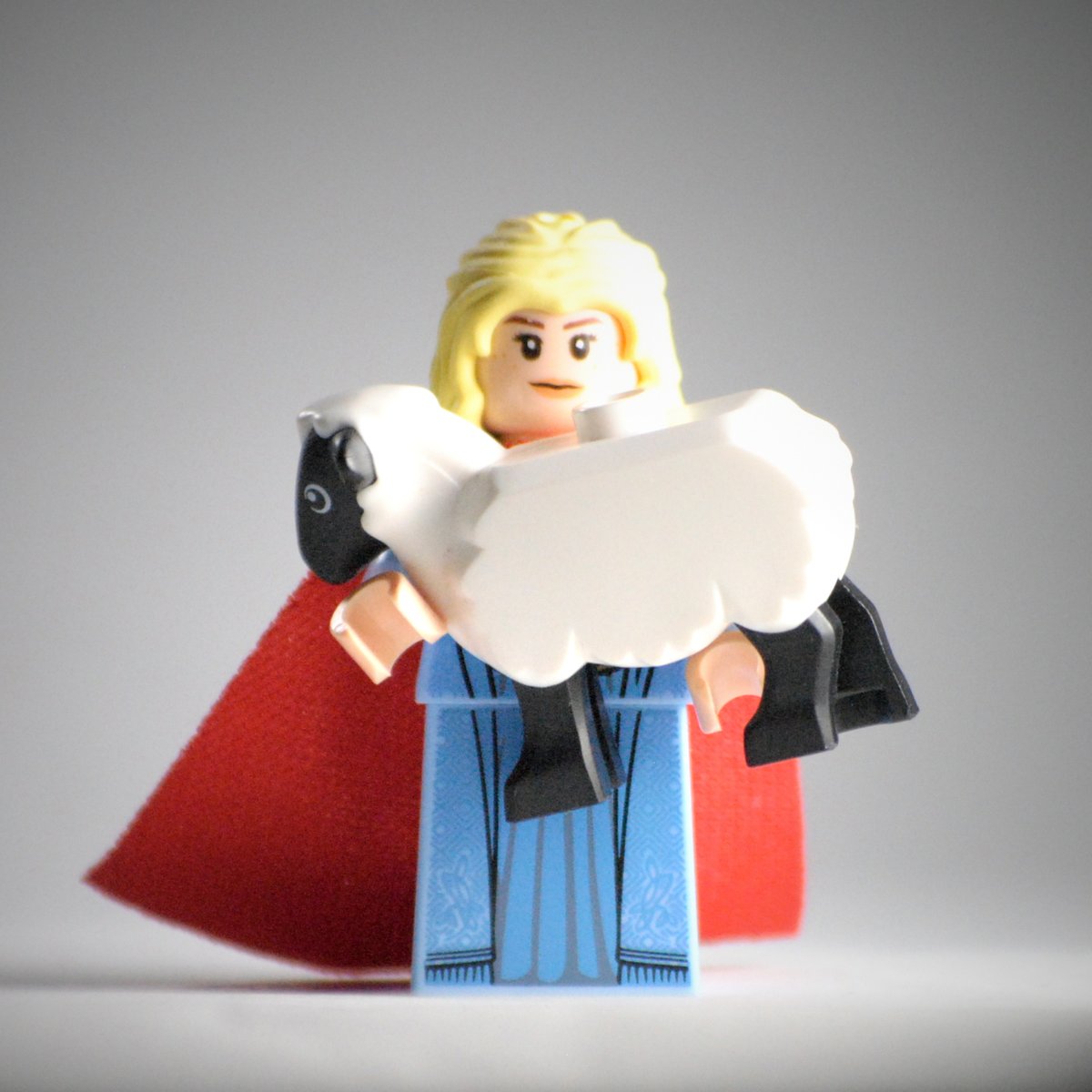 HeavenlyBricks's tweet photo. January 21 is the feast day of St. Agnes of Rome, patron saint of girls and gardeners. She is one of the (optional) saints in the Roman canon and one of the  virgin martyrs venerated by the time of Ambrose

https://t.co/OAj2ZtveNt

#legohagiography #catholic #anglican #orthodox https://t.co/PAzqjbzqdm
