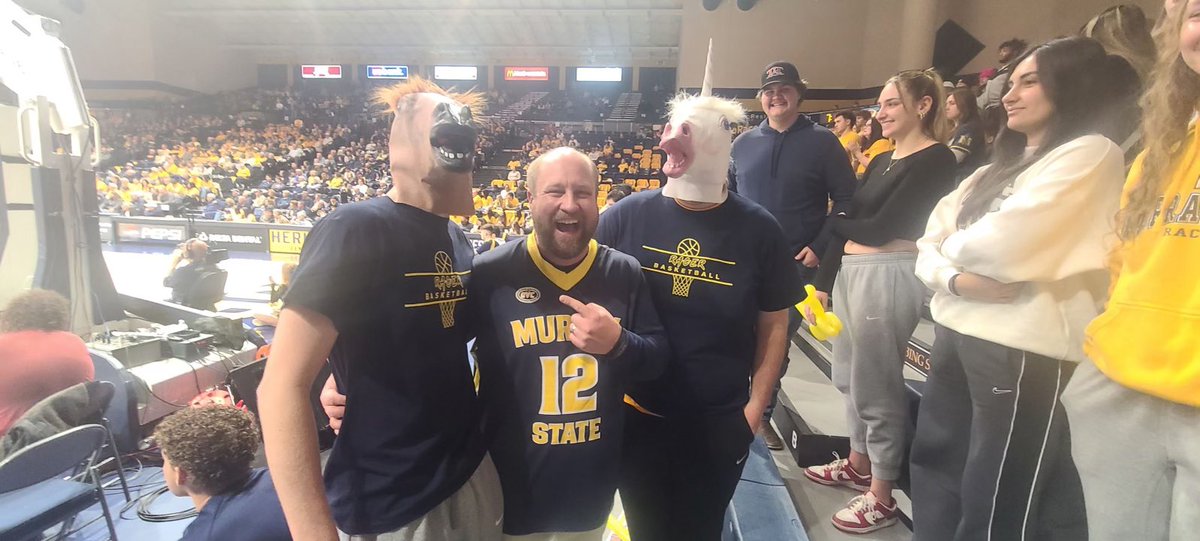 AJausel's tweet photo. Go Racers 🐎! #GoRacers🐎 #WhyNotUs https://t.co/SXNfQ2xtQK