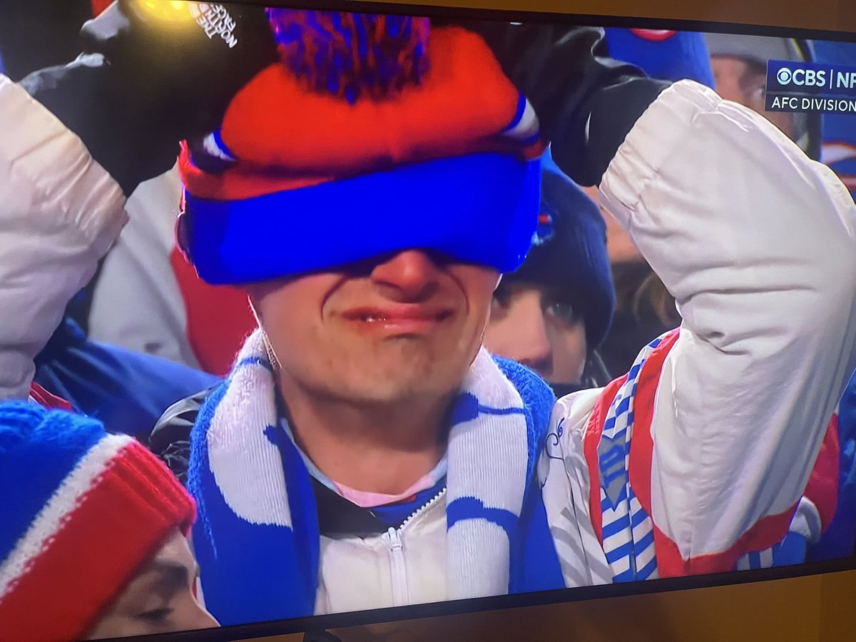 WalterFegis's tweet image. 