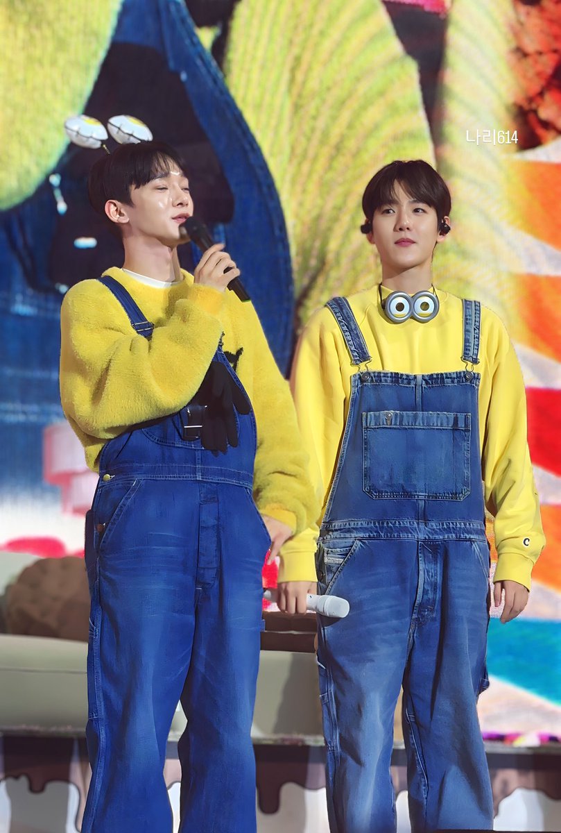 CHENlog's tweet photo. 🍌 🍌 

#CHEN #첸 #종대 https://t.co/C9EAvD5dHZ