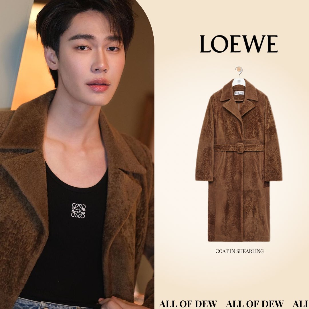 allofdew's tweet photo. 20240121 yolikoko_ Instagram post update #allofdew

All @loewe

Coat in shearling
฿404,700

#dew #dew_jsu #dewjirawat
#LOEWE
#LOEWEFW24
#LOEWExDew https://t.co/drnoS6fLXj