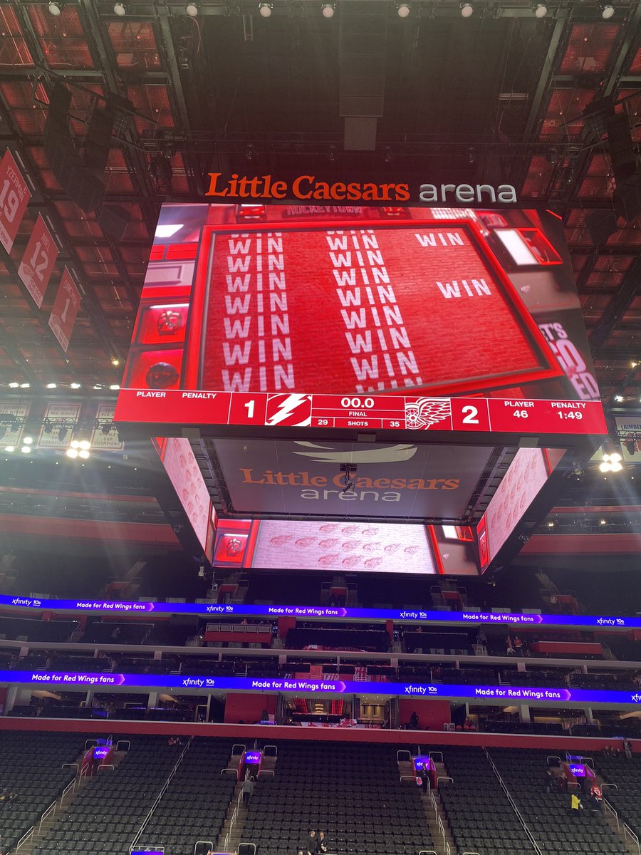 DoctorDonaghey's tweet image. 2-0, too easy!! @codydonaghey10 @mpoww15 @RearAdBsBlog 

#InTheBuilding