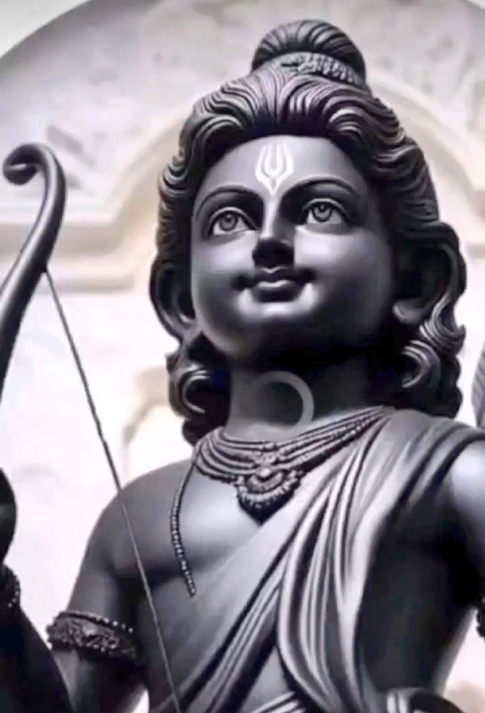 राम रामेति रामेति रमे रामे मनोरमे ।
सह्स्रनाम तत्तुल्यं राम नाम वरानने ।।
रामो विग्रहवान् धर्मस्साधुस्सत्यपराक्रमः।
राजा सर्वस्य लोकस्य देवानां मघवानिव।।
🙏🙏🌻🌻