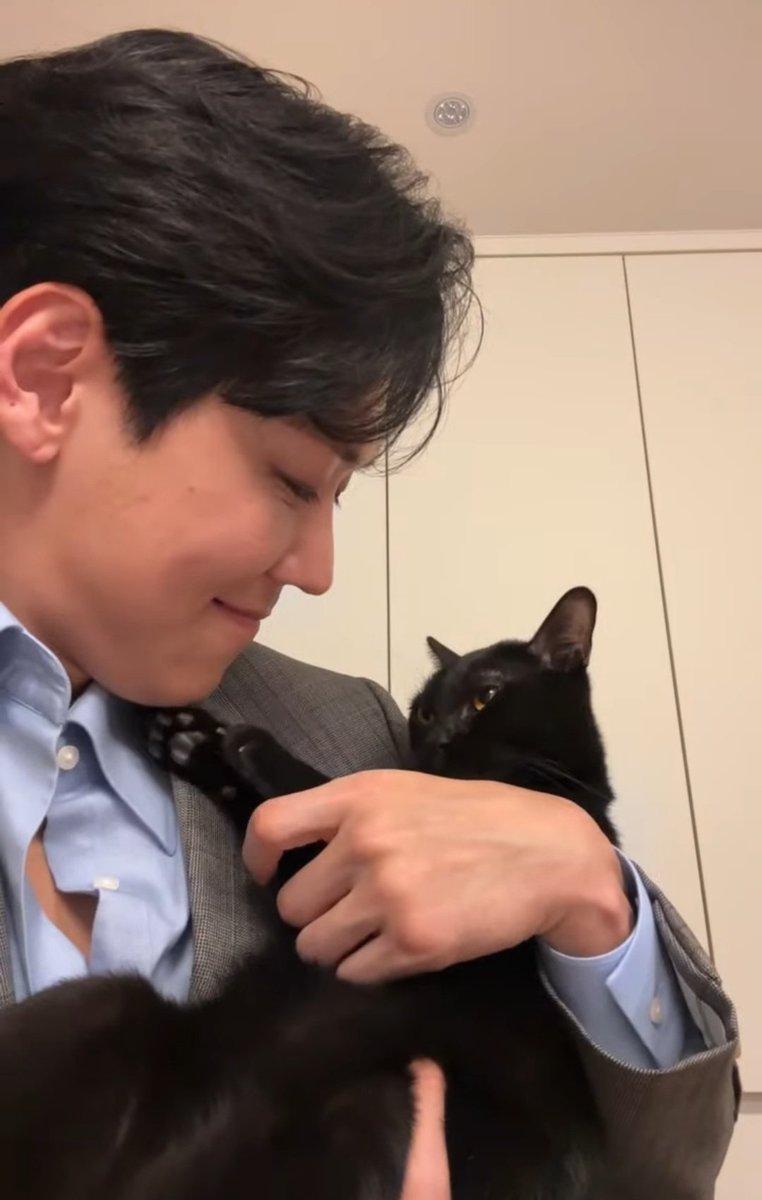 예쁜것만 보면서 살고 싶어요