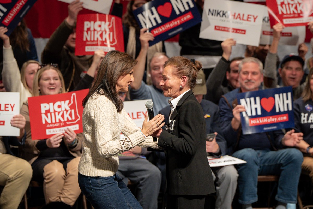 NikkiHaley's tweet photo. What a crowd, 📍Exeter! The energy on the ground is electric, and it’s clear Granite Staters are ready to make a difference on Tuesday!

An extra special thanks to America’s favorite judge, Judge Judy Sheindlin, for joining us! She gets it: this country needs no drama, no chaos, no nonsense – just results!