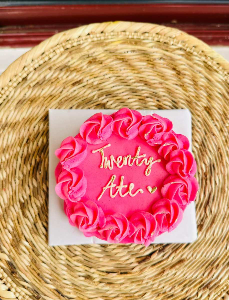 boxofdelightszm's tweet photo. “Twenty Ate🤭🩷”

Bento cakes are K100 only
WhatsApp: 0976187125 to order. https://t.co/OiC1xeYIGy