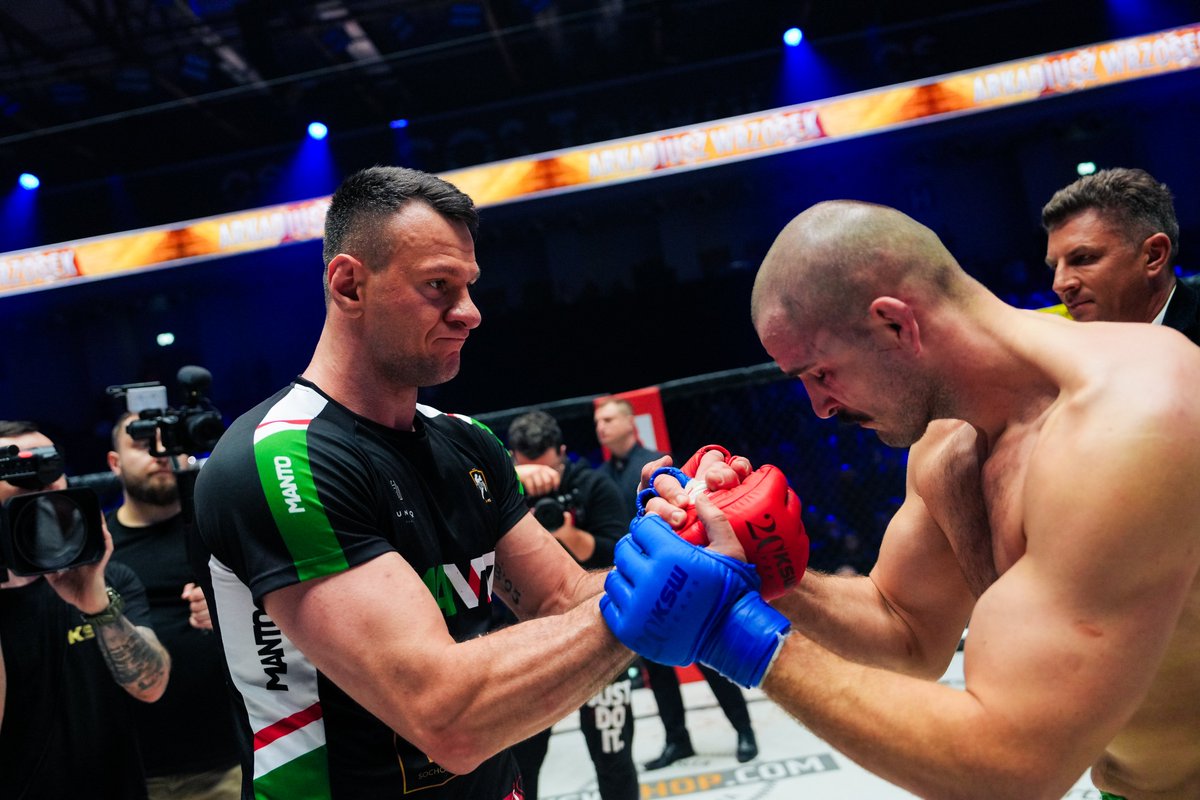 KSW_MMA's tweet image. RESPECT after battle! 💙 XTB #KSW90