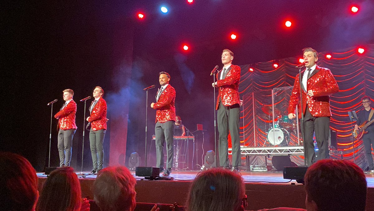 Stageybabydan's tweet photo. What a brilliant show yesterday of the best of Frankie valli @WolvesGrand 

It was so great to hear @Gareth_Gates sing again your voice just sounds as good now as it did on pop idol. 

@damionscarcella @tristansw_19 @Luke_Race13 you four are also incredible. https://t.co/09F3e75txP