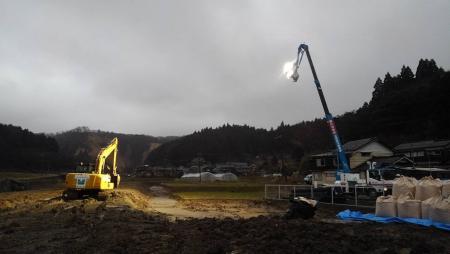KONDO_GROUP's tweet photo. 1週間にわたり災害支援を終え昨日帰社しました。
現地では重機掘削作業の照度確保のための照明車配置配置及び操作を行いました。
被災地の一日も早い復旧を心よりお祈り申し上げます。 https://t.co/TEUJ6Vwwoa