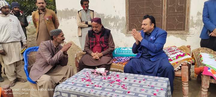Date 22.01.2024

 Today in village Ali Sher Jalbani near Mirpur Mathelo, Honorable Mr. Abdul Bari Khan Patafi, candidate of Pakistan Peoples Party PS 19 Dharki, arrival of Mirpur Mathelo, Honorable Mr. Abdul Rab Khan Patafi.