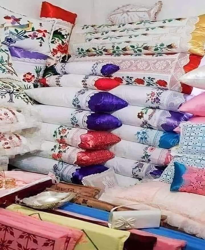 Eskiden kızlarımızın el emeği göz nuru.