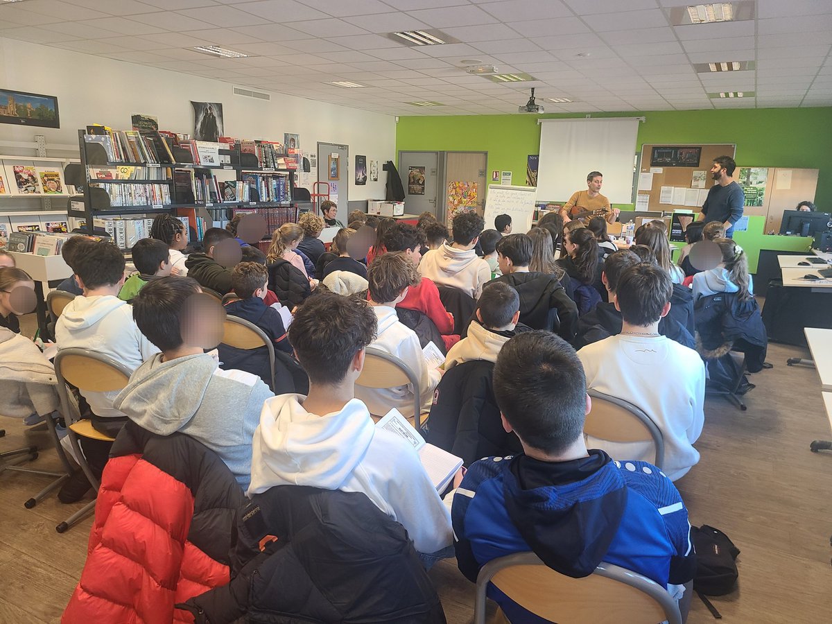 Collège de la forêt - Trainou tweet media