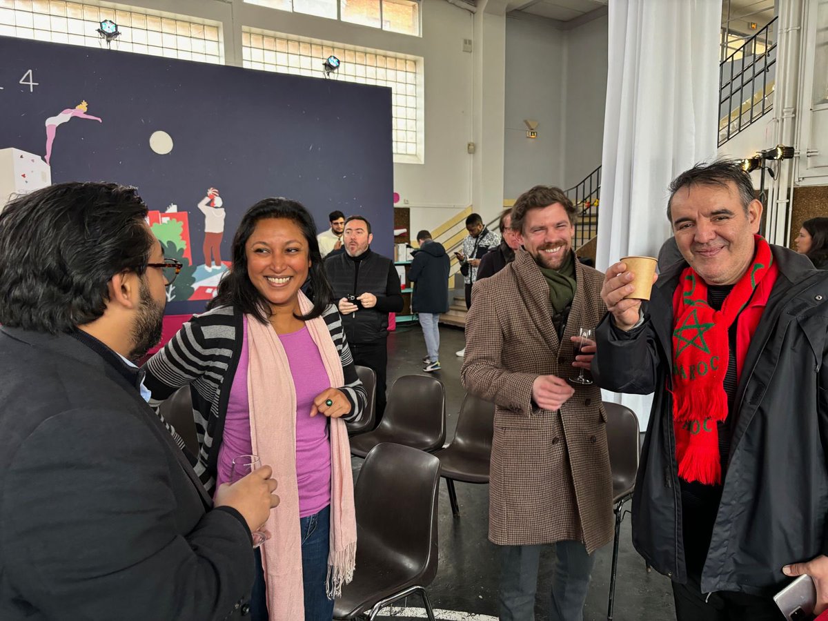 CorinneNara's tweet photo. Journée militante et engagée hier dimanche.

Voeux de la @fedeps93 pour cette nouvelle année 2024, sous le signe de l'olympisme et du combat pour une Europe juste.

Puis Paris pour manifester avec des milliers de personnes contre l'indigne loi immigration. On ne lâche rien! https://t.co/CnzDhH5mRi