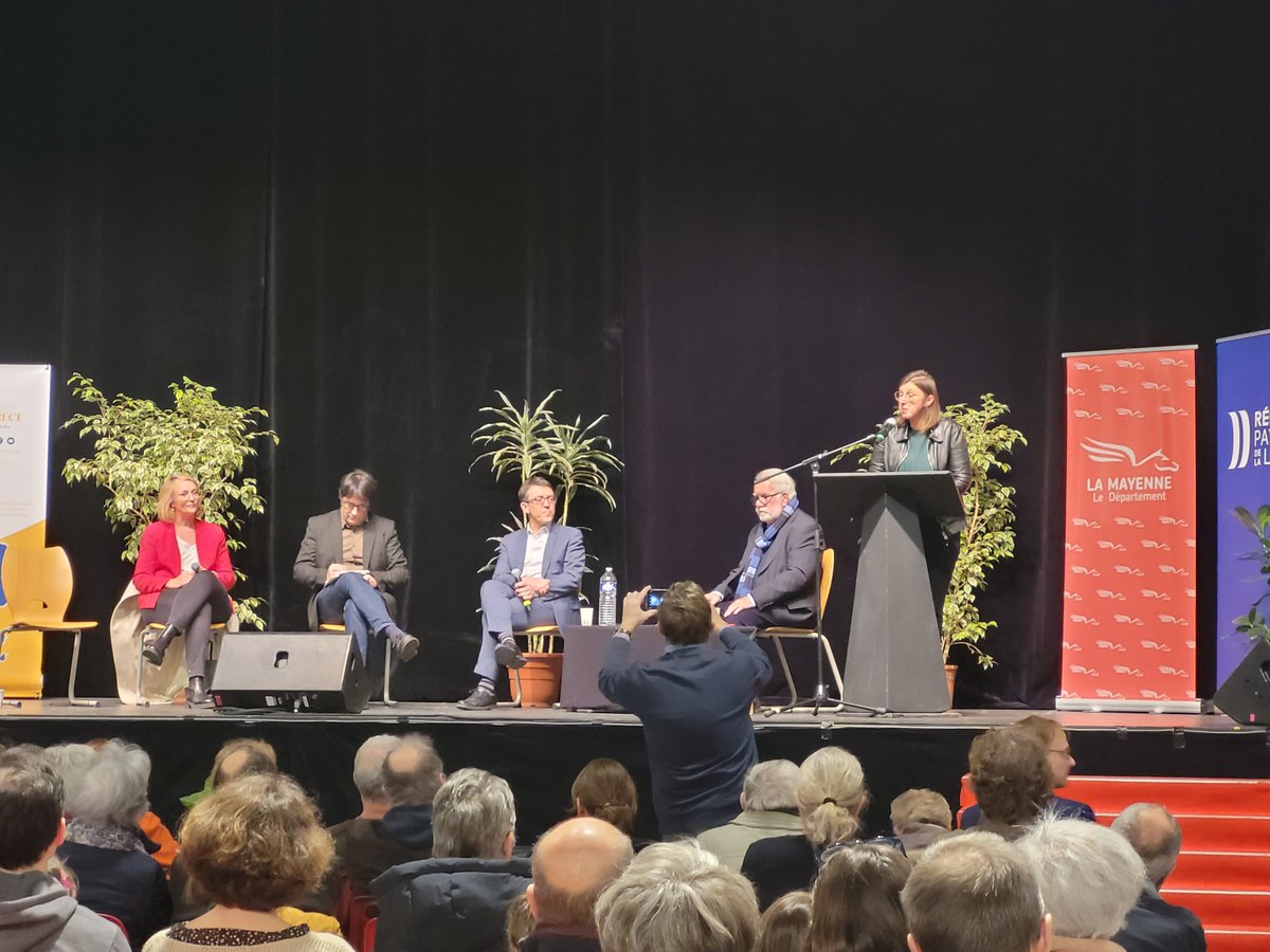 La FFME est fière d'avoir pu participer aux 30 ans de <a href="/MaisonEurope53/">Maison de l'Europe en Mayenne - Europe Direct</a> : une maison historique qui fait preuve d'un dynamisme exemplaire !
Félicitations à vous pour l'organisation de ce bel événement et du débat auquel nous avons pu assister.
#30AnsMEM #maisonsdeleurope