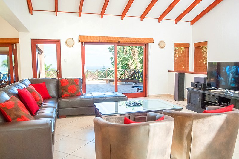 San Lameer Villa 14016 ~ #selfcatering holiday home in #SanLameer, KZN South Coast. SEE MORE 👉 tinyurl.com/44pjaasb
This magnificent villa has 4 air-conditioned bedrooms and 3 bathrooms.
The Estate offers a lovely white beach and a tidal pool for children.