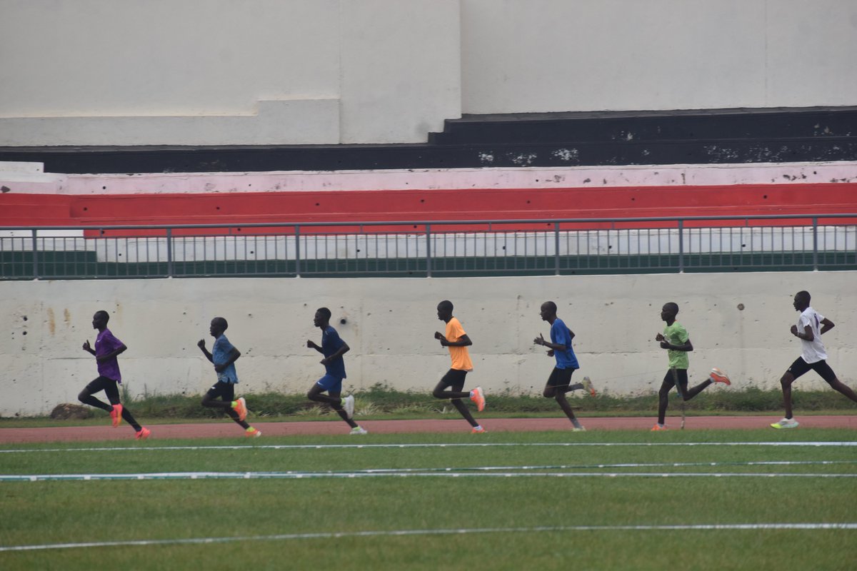 If nothing else Kip Keino Stadium is pleading for a new track.  This track is in rags posing a danger to athletes. 

Athletes can barely wear spikes on this dilapidated, filthy tartan. Lane 1 is completely worn out.

The state of Kip Keino Stadium is appalling. 

(📸/Courtesy)