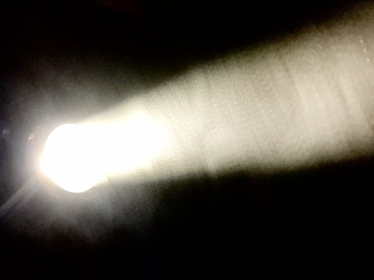 Lentokoneiden suihkumoottoreiden jättö- eli  tiivistymisvanoilla on merkittävä ilmastoa lämmittävä vaikutus. Ne jopa kolminkertaistavat lentoliikenteen kasvihuonekaasupäästöjen vaikutuksen. <a href="/sipimikko/">Mikko Sipilä</a>  päätti tutkia asiaa hieman.