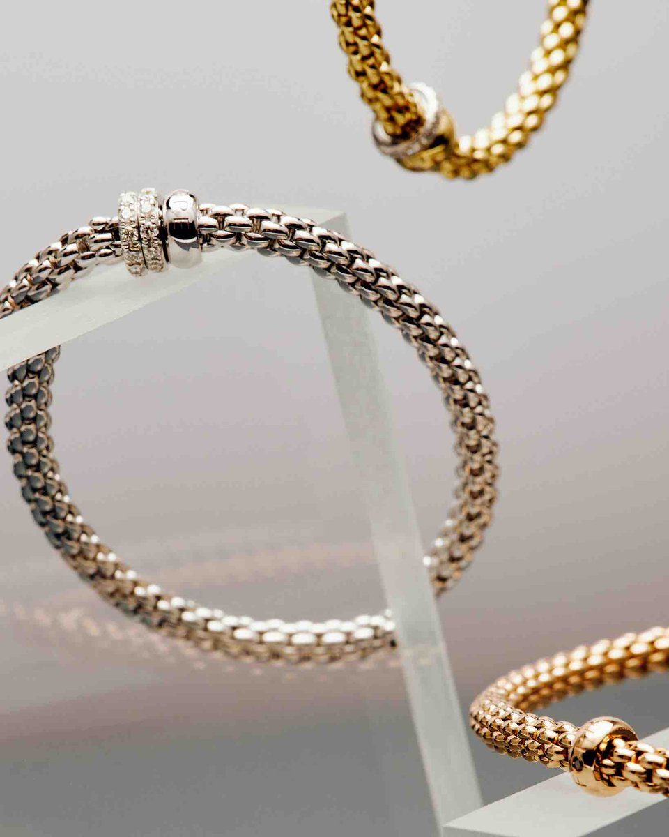 MandCoJewellers's tweet photo. Beautiful bracelets by Fope...
Chic Italian style that’s so easy to wear.
01242 522821
#goldbracelets #luxuryjewellery #madeinitaly https://t.co/hFJuMg3Jnz