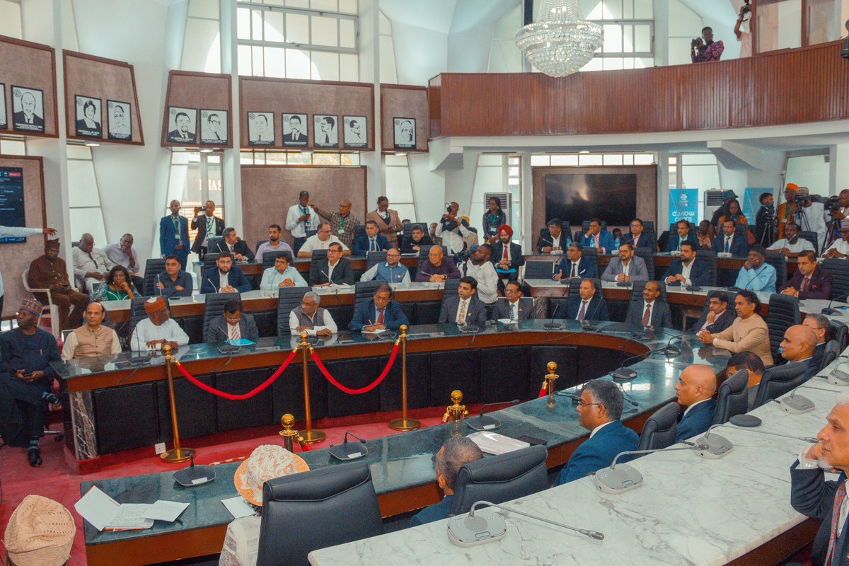 Addressed the Nigerian Institute Of International Affairs (NIIA) in Lagos on India and the Global South. 

The global agenda today is on promoting rebalancing and multipolarity, thereby restoring the world to its natural diversity. 

Contemporary challenges emanate from old forms