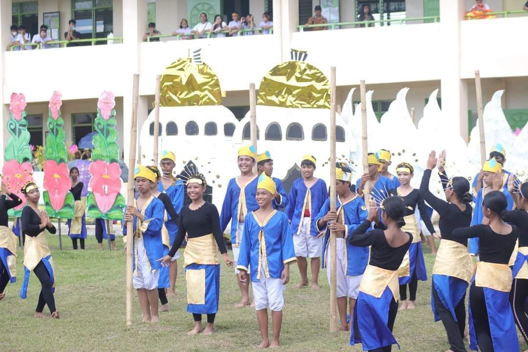 anhsSPA's tweet photo. IN PHOTOS: Congratulations to the whole #SPAmilya for representing the country of Brunei and for bagging the award as Third Runners-Up during the recently concluded 2023 ANHS Ground Demonstration Contest. #TatakBatangSPA #77thFoundingAnniversary #TatakAlangalangNHS https://t.co/kJa0lOiFE8