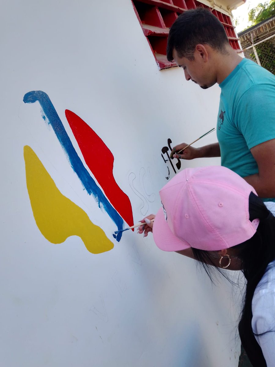 gsmanaure's tweet photo. Actividad de Impacto Social en marco de las 75.000mil horas de solidaridad por Venezuela 🇻🇪

El pasado 02 de Diciembre del 2023, el grupo scout Manaure realizo una actividad de impacto social conjuntamente con la comunidad del sector la 35 en los alrededores de la sede https://t.co/epkTuavENC