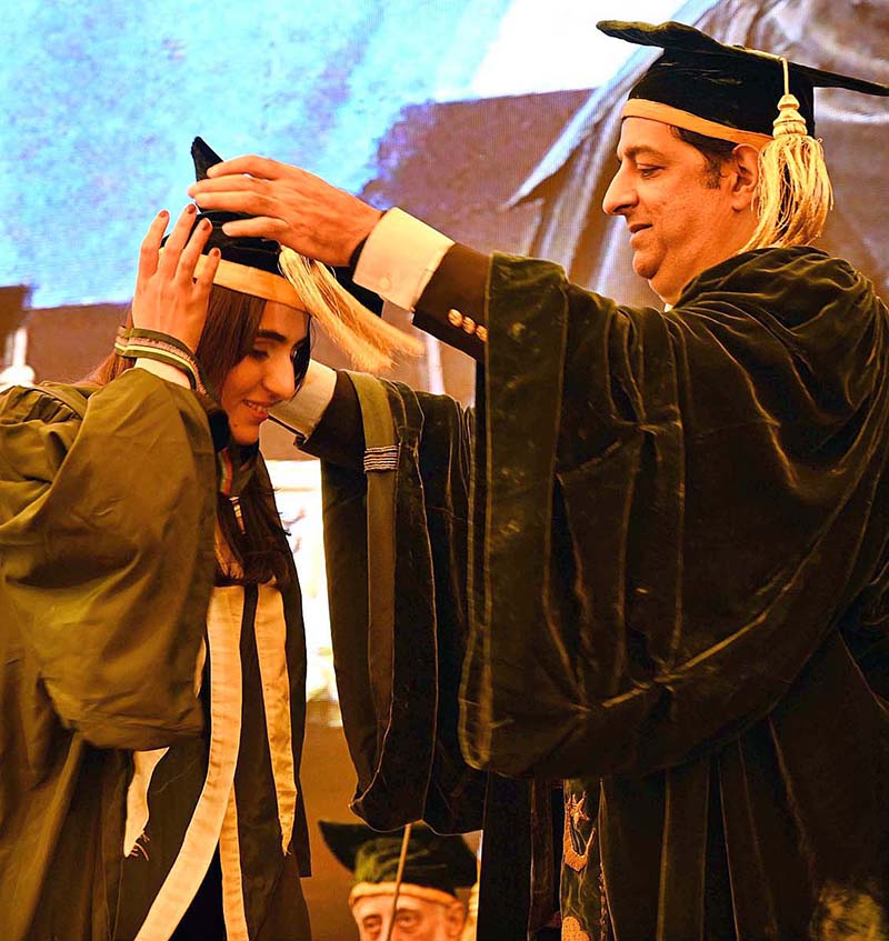 arshadwm's tweet photo. I had the honor of awarding degrees to the graduates and addressing the esteemed gathering at the 12th Convocation of Sindh Agriculture University Tandojam.

Congratulations to the graduates on their achievements! 📷

#EducationalExcellence #leadershipdevelopment #Sindh https://t.co/o94pCWQEDV