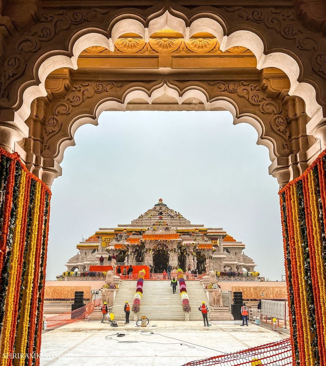 प्रभु राम हम सबके हैं, प्रभु राम हम सबमें हैं।

#RamMandirPranPrathistha #RamLalla