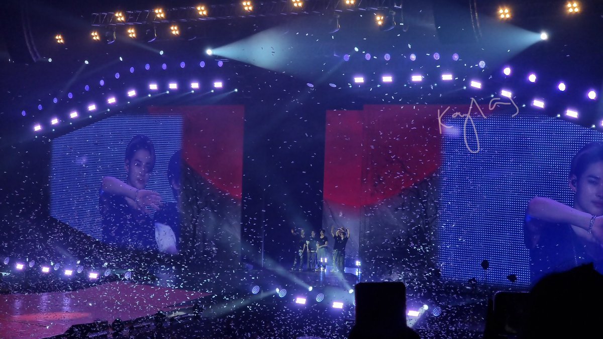 itskaylashim's tweet photo. from start to the end i cried like an idiot while cheering for them, ๐ฅฒ but hey its my first ENHYPEN concert! till we meet again,Enhypen ๐๐ป #FATE_IN_SINGAPORE #FATEinSG #FATE_IN_ASIA https://t.co/oMoP9Gv0Zd
