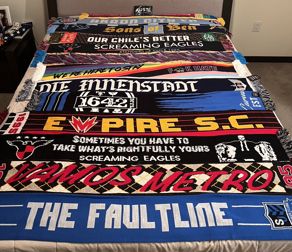 zlaka_84's tweet photo. Final count on scarf trades at @iscsupporters in Montreal this year is 14. Plus a bag full of more SG stickers / swag!! Thanks soccer friends new & old for another fun weekend north the border in Montreal & thanks to @1642Montreal for hosting us all!! ⚽️🧣🇨🇦#AllezISC #ScarfWhore https://t.co/9DZshelIgF