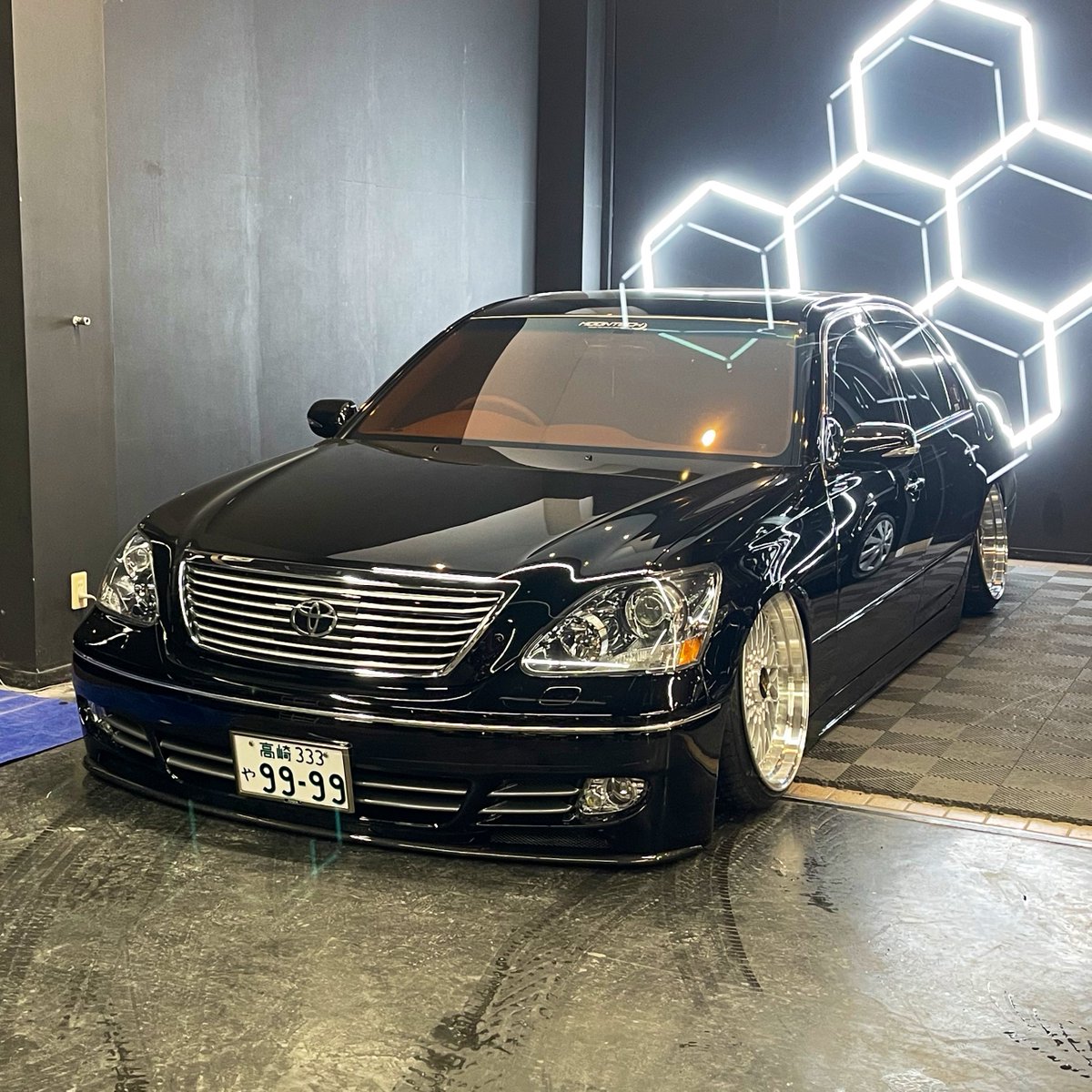 9c9e9l9's tweet photo. 自社製品のカーコーティング剤・メンテナンス絶賛販売中‼️
在庫補充大量に備えています✨

①リコートX→税込3,300円
ガラス系コーティング剤【艶、撥水】

②リスポット→税込3,300円
頑固なウォータースポット等除去剤

ご購入2本〜で送料無料になります🚚

お問い合わせにDMまでご連絡下さい📲 https://t.co/6ZV1Z7fVk4