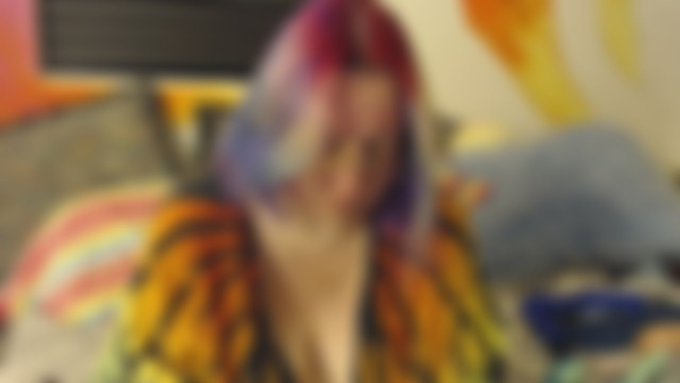 Josie Bombshell is live now! https://t.co/dXjtWUzvGy https://t.co/TEoL9D9awf<a href="/tag/nopanties"class="tags"><span>#nopanties</span></a><a href="/tag/garterbelt"class="tags"><span>#garterbelt</span></a><a href="/tag/tallsocks"class="tags"><span>#tallsocks</span></a>