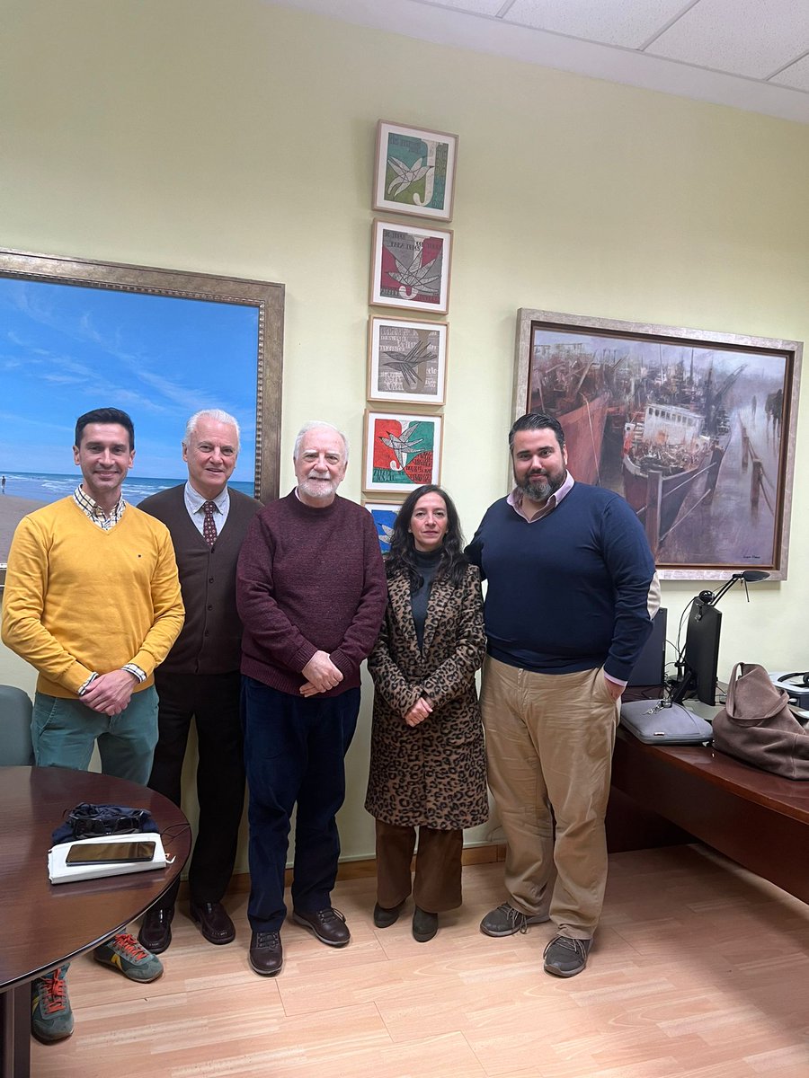 Reunidos con <a href="/COF_Sevilla/">COF Sevilla</a> para hablar de la necesidad de la prevención de la ceguera evitable.
Seguro que encontraremos caminos de colaboración. <a href="/SAOoftalmologia/">SAOftalmología</a>