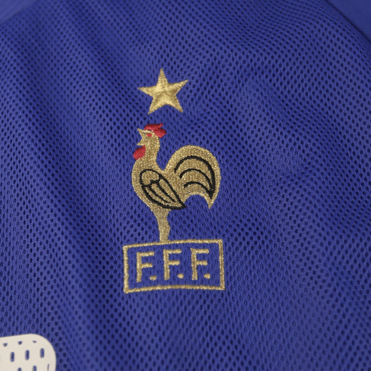ClassicDiez's tweet photo. France 2002 Home
Zinedine Zidane
Size Men L
Football Shirt - Soccer Jersey
Genuine Adidas 
🇫🇷 

Condition: Very good
Location: Kew East, Melbourne

Check more football shirts for sell: 
https://t.co/krtdfbRIeC
For nego: IG @undiezclasico https://t.co/oph1bXYG3b