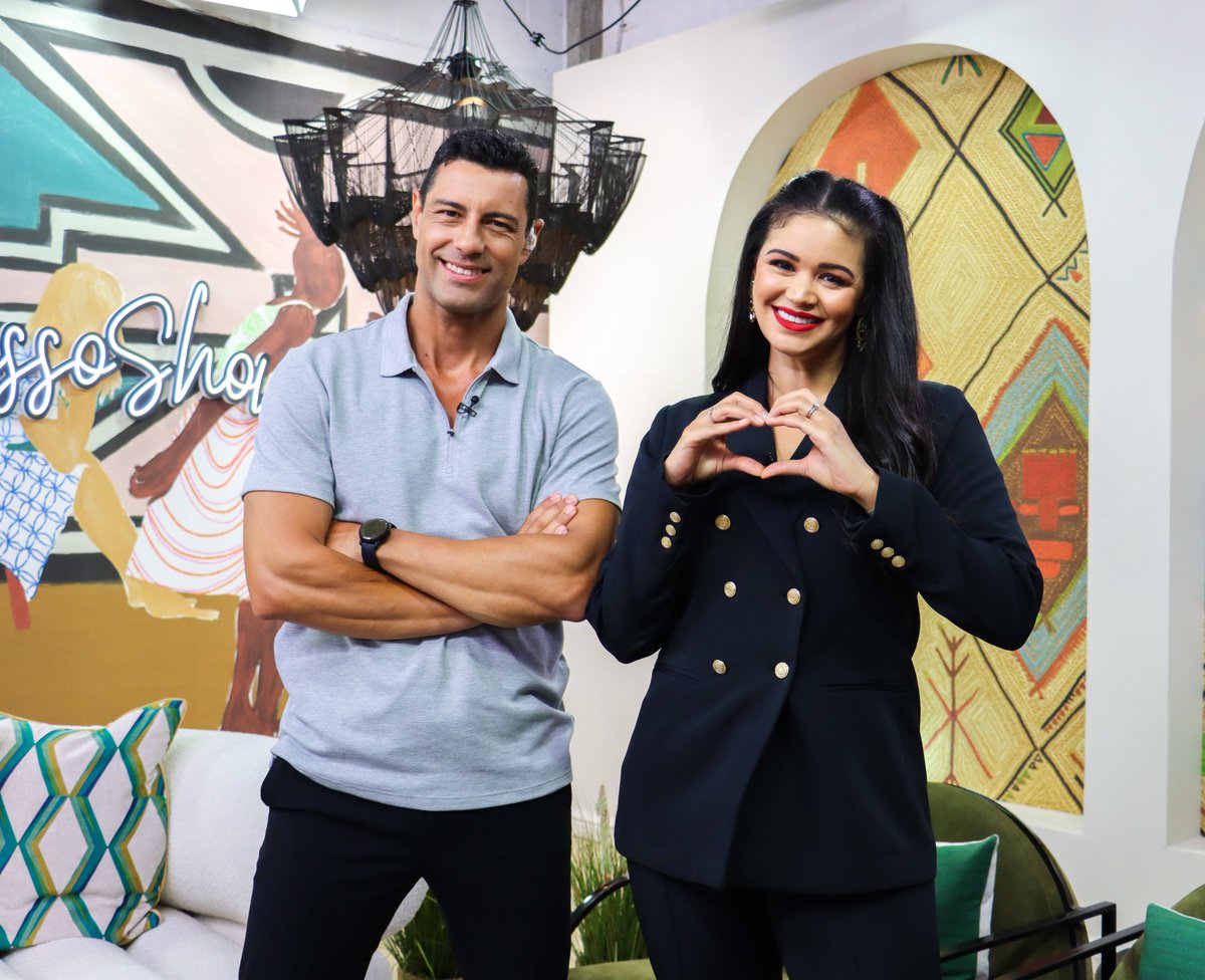 expressoshow's tweet photo. Win a set of double VIP tickets to the 2024 @WorldSportsBet Cape Town Met! 🏇 
To be part of all the action Sat 27 Jan, simply tell us what you love most about the Cape Town MET using #WorldSportsBetting Comp closes 24 Jan. Ts&amp;Cs:https://t.co/VYYvBnK3dQ #ExpressoShow https://t.co/1fx5KbiTmf