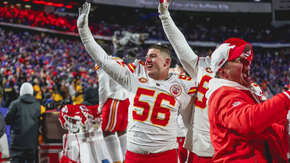 Chiefs's tweet photo. GOOOOD MORNING 😁 

IT'S #VICTORYMONDAY! https://t.co/daPacFhE9E