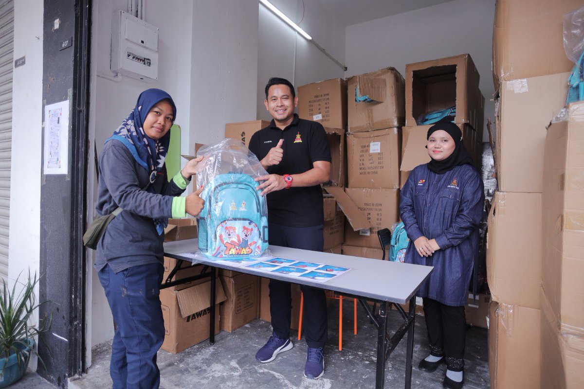 PROGRAM BANTUAN MASUK SEKOLAH (PBMS) 2024 - TAWAS

Hari ini bermula pemberian sumbangan PBMS TAWAS kepada penerima yang telah memohon dibawah DUN Batu Tiga.

Penerima yang telah memohon dan layak permohonannya bermula pada hari ini 22 Januari 2024 sehingga 8 Mac 2024 pada pukul