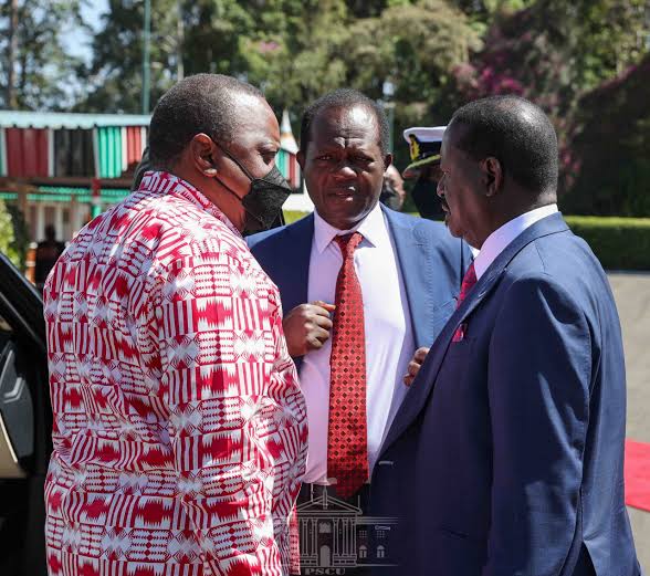 SamsonOgola's tweet photo. The other day...

I saw Opiyo Wandayi boldly tell a crowd in Busia that "Safari ya kupeleka Raila Statehouse imeanza and there is no turning back".

I was not even amused, because the same pattern of doing things has seen Raila fail to clinch power a record 6 times.

It's a tried and tested route to failure!

For instance... 

1. In 1997, Raila confused local popularity with national fame... He thought (or was made to believe so by the Wandayis of then) that being the darling of Luos was synonymous with being the darling of most Kenyans.

His candidature was purely a matter of ego as opposed to necessity! 

Well, alianguka pakajichora katoi...

2. In 2002, Raila had a miscalculation after another...

He earlier joined Moi with the hope of getting Mzee's endorsement...Mzee endorsed Uhuru instead..

He then joined Kibaki (a few months to election) with the hope of using him to ascend to power through the backdoor as the Executive Prime Minister...

Kibaki alimpiga character development ya mwaka...alioshwa kuoshwa!

3. In 2007, Raila was all set to be President...he had Ruto behind him and as a result was unstoppable...

Lakini pride and arrogance ikaingia...akaanza his 41vs 1 nonsense...

This scared voters from the 1 tribe to the core...and those in power used it as a solid excuse not to leave power.

Akina Kibaki made it look like they had to stay in power to protect their people from an impeding annihilation. 

2007 was a sad case of "41 against 1" clashing with the "satanic entitlement".

The result were uglier than ugly.

4. In 2013, Raila simply underestimated his opponents.

In his mind and that of his advisors, Uhuru and Ruto were going to be jailed and he'd win almost unopposed.

Things got complicated so fast he had to beg Kalonzo to be his runningmate...even though he'd spent 5 years looking down upon Kalonzo. 

In the end, he shamefully lost to his juniors who were also fighting charges at the Hague...

It was so shameful that Jakom didn't even bother to pull his usual post election dramas

5. In 2017, Raila failed to understand how Kenyans chose their president! He waste time painting Uhuru dark and issuing unnecessary threats instead of sharing alternatives.

He lost, went to court and got a second chance...but knowing he couldn't win, he struck a deal to work for Uhuru (aka handshake)

6. In 2022, Raila lost because he refused to learn from the 2017 lessons. In his mind, he thought having the state on his side was the missing ingredient.

The man was so confident of winning he even had a "final civilian dance" before he'd be a president...

Well, let's just say the shock was too much, Jakom is yet to recover...

7. Now, he's being told that Ruto is hated in Mt. Kenya and Rift Valley...that he's going to win by a landslide in 2027...

This, he's being told by known hanger-ons who cannot be elected unless Raila is on the ballot.

These are Luo misleaders who tell voters to elect them for the sole reason of "protecting Jakom huko juu" are cheering Raila to a 7th defeat.

Interestingly, he loves it! 

Yes, Baba somehow believes he has a chance and is already seeing himself beating Ruto in 2027.

After falling with a thud, the people cheering him on will be in their Parliamentary/County offices with superdrums of concentrated crocodile teas.

Yote tisa, Jakom it seems Jakom gains more from vying and losing! Otherwise, his candidature won't make sense!