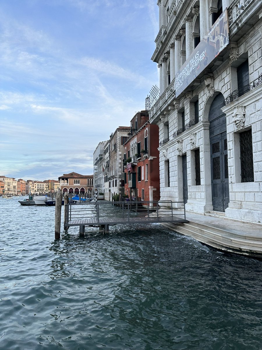 ⛅️ «Perché la verità è la verità, sempre la stessa, fino all’infinito» (Shakespeare). Buongiorno, amici! 

#22gennaio