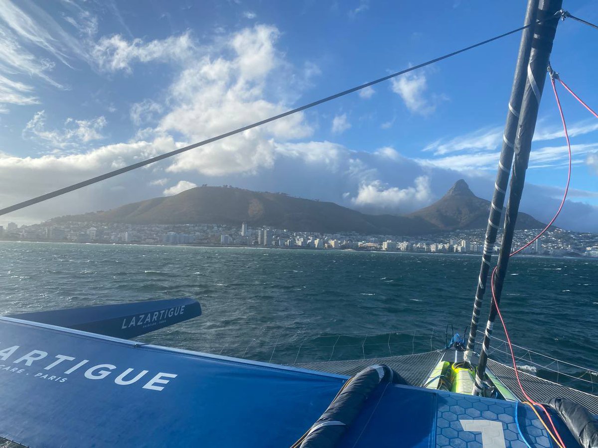 Trimaran SVR-LAZARTIGUE tweet media